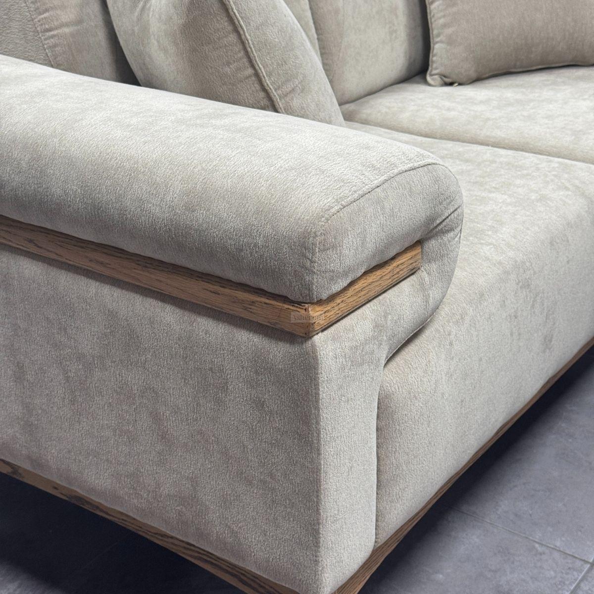 LIMA | ספה מפנקת לסלון עם הטבעת עץ ייחודית