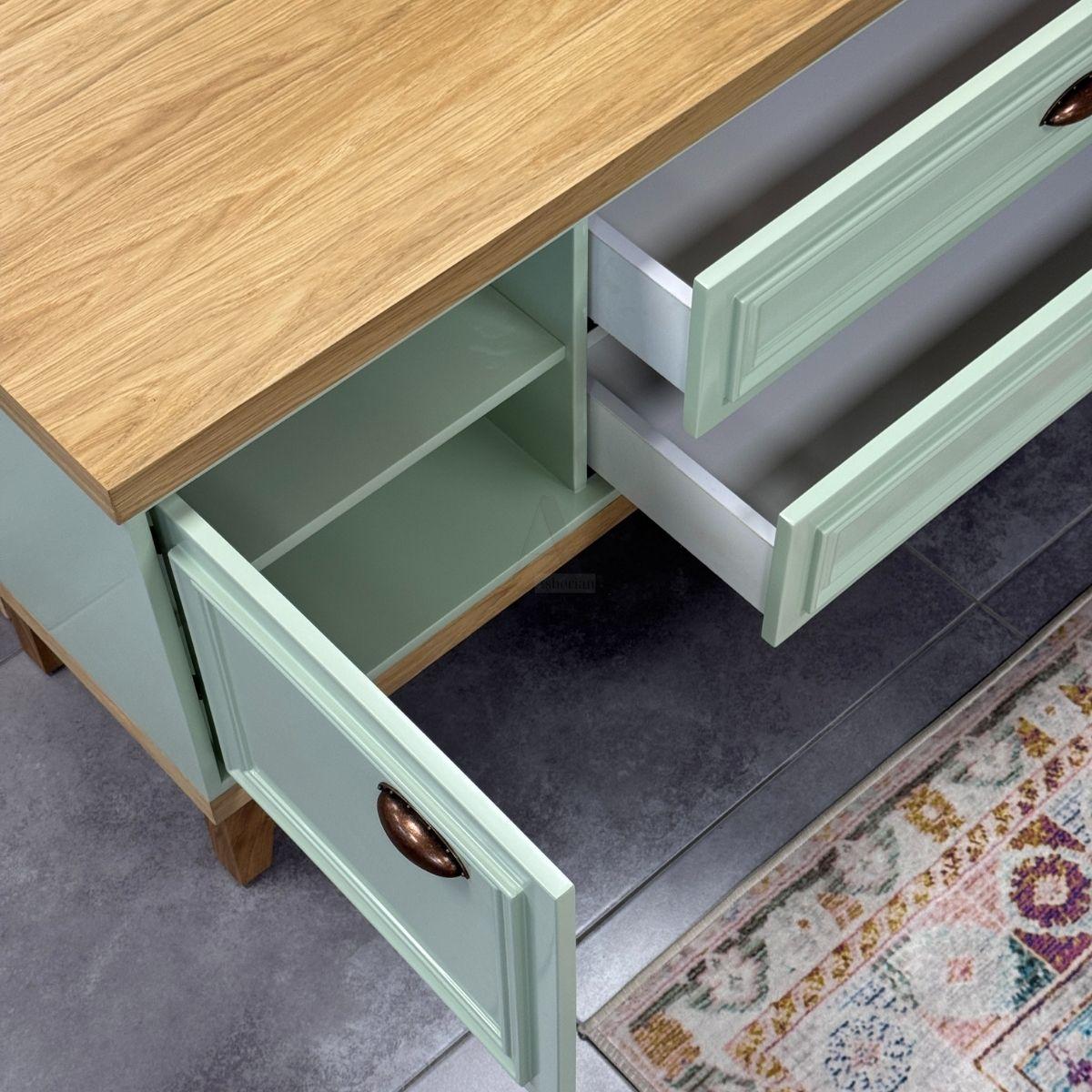 LUIZ | מזנון טלוויזיה כפרי עם חזית עץ מעוצבת ורגלי עץ מלא