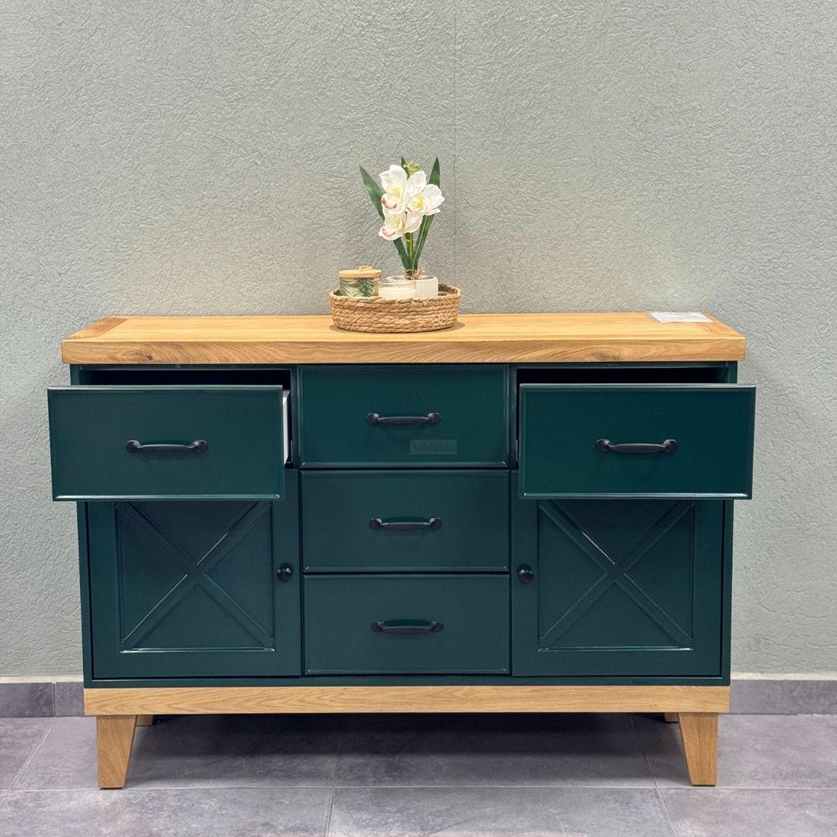 BAR | שידת אחסון כפרית עם דלתות אסם ומגירות