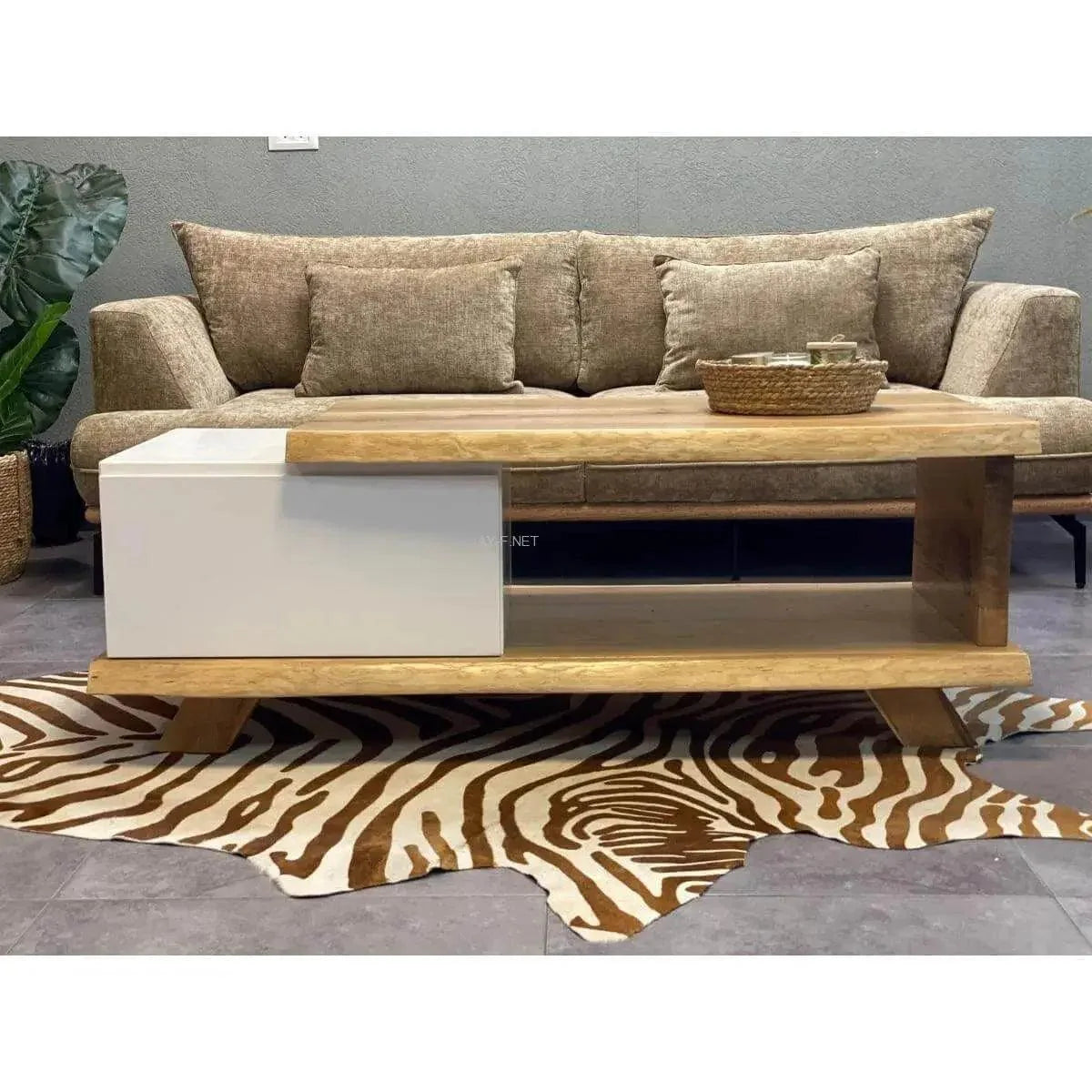 Clint | שולחן סלון מעץ גושני במראה פראי - - אשריאן | ASHERIAN