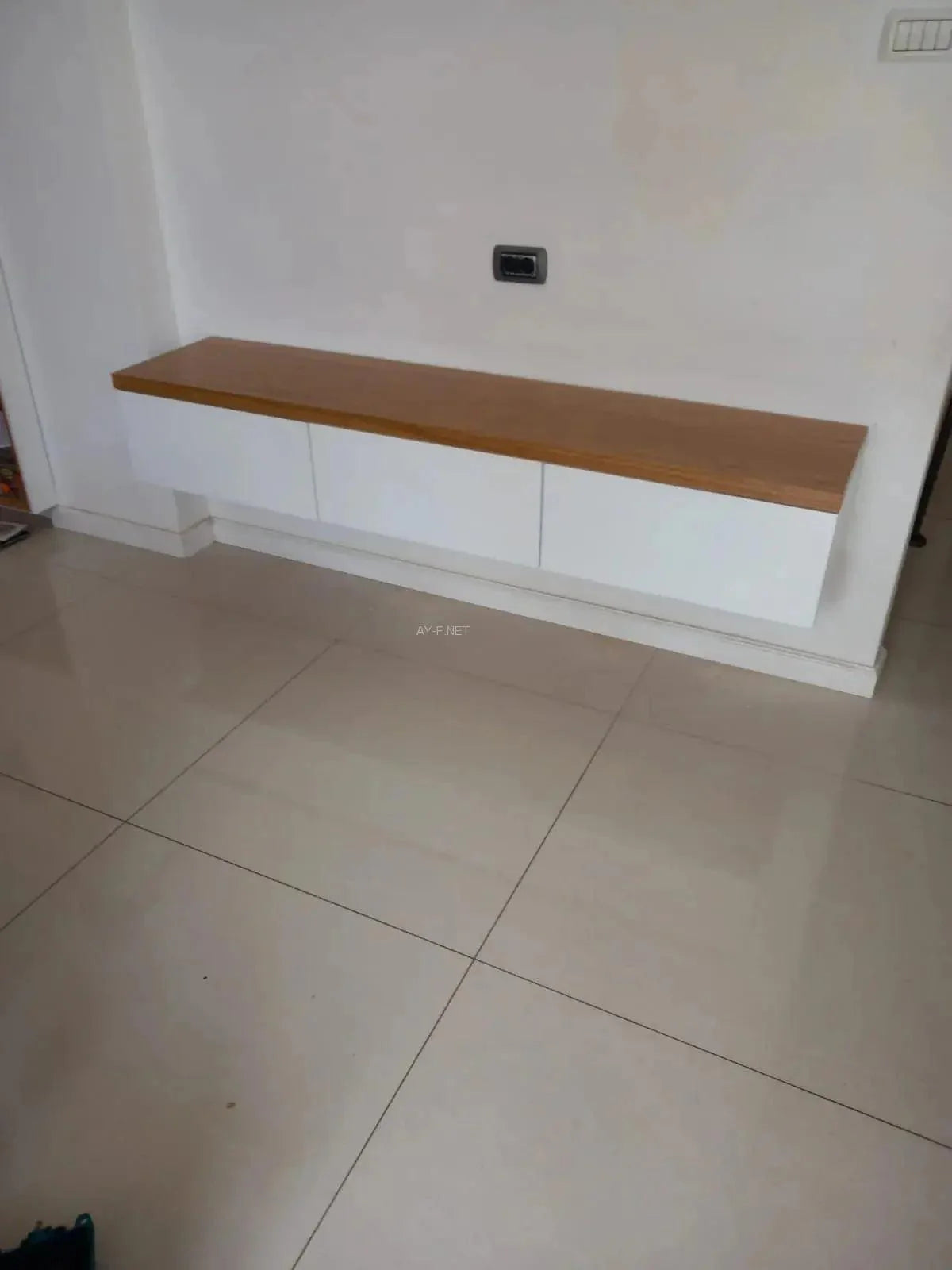 DOLEV | מזנון צף מעוצב לסלון במראה נקי - - אשריאן | ASHERIAN