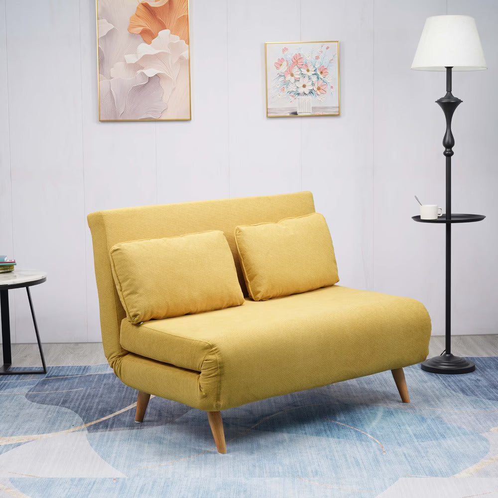 NINA DUO | ספה דו מושבית נפתחת למיטה עם רגלי עץ