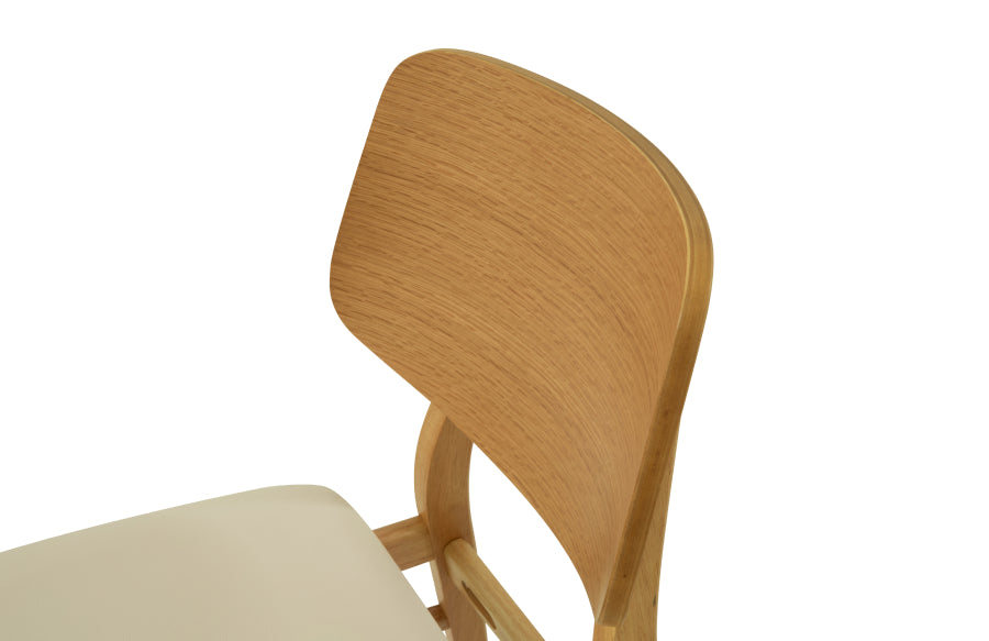 PETRA | כסא אוכל מעץ בעיצוב רטרו