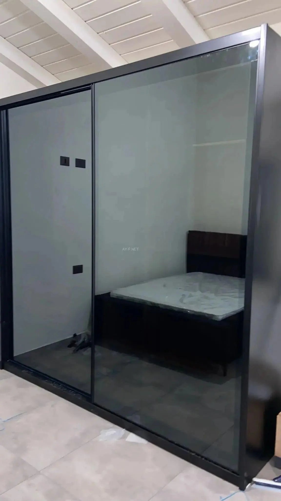 QUARTZ | ארון הזזה מעוצב עם 2 דלתות שקופות בשיא הסטייל - - אשריאן | ASHERIAN