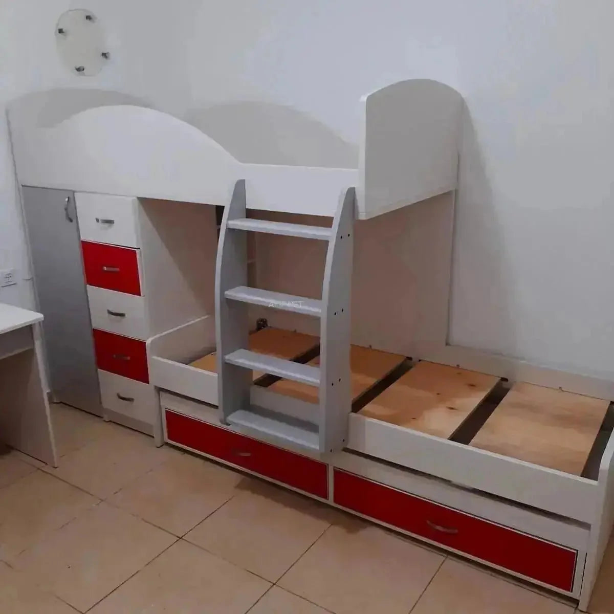 TAHEL | מיטת קומותיים עם מיטת חבר וארון בעיצוב מיוחד - - אשריאן | ASHERIAN