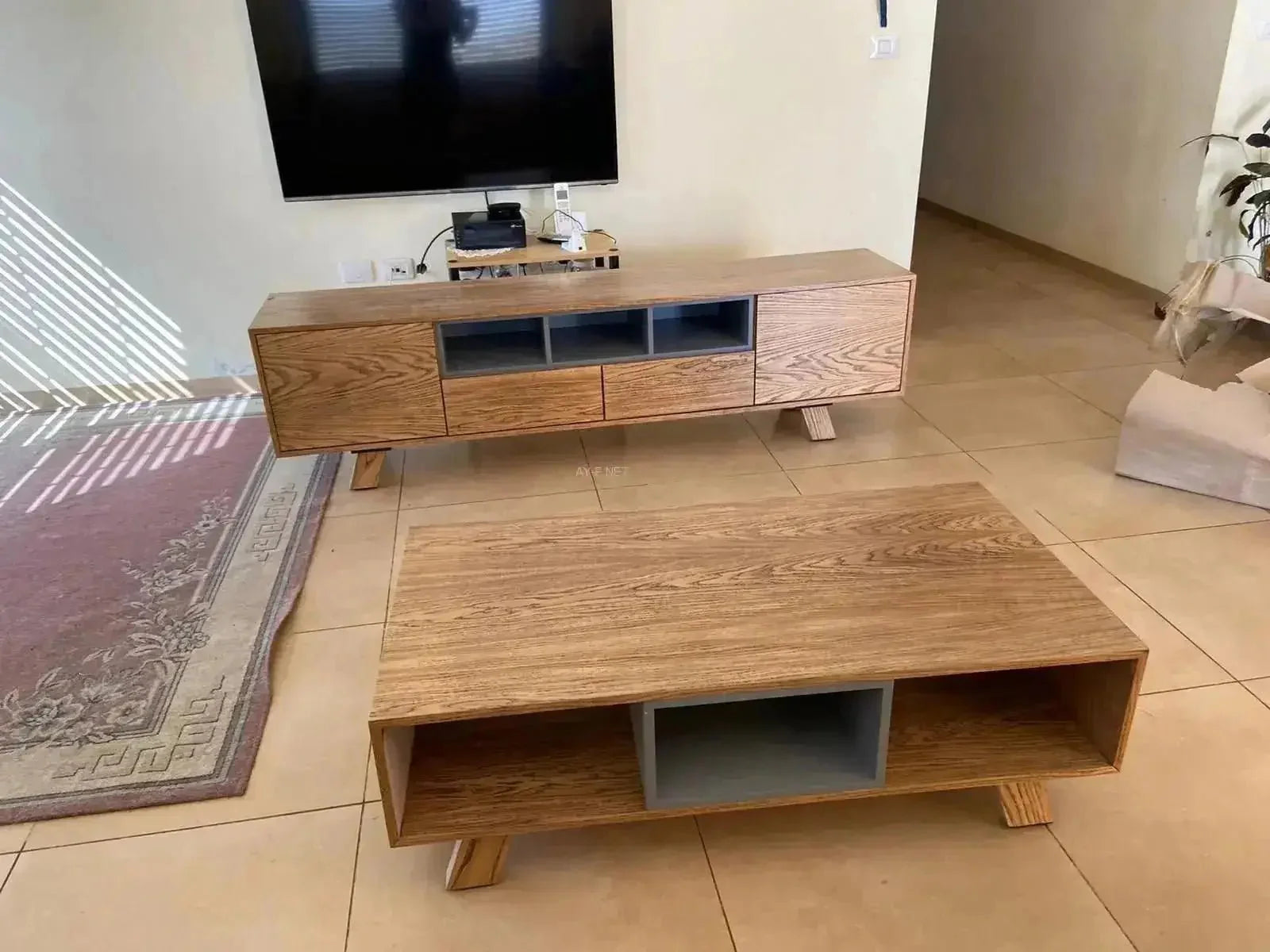 TOMER | סט מזנון ושולחן לסלון עם תאים פתוחים ורגלי עץ - - אשריאן | ASHERIAN