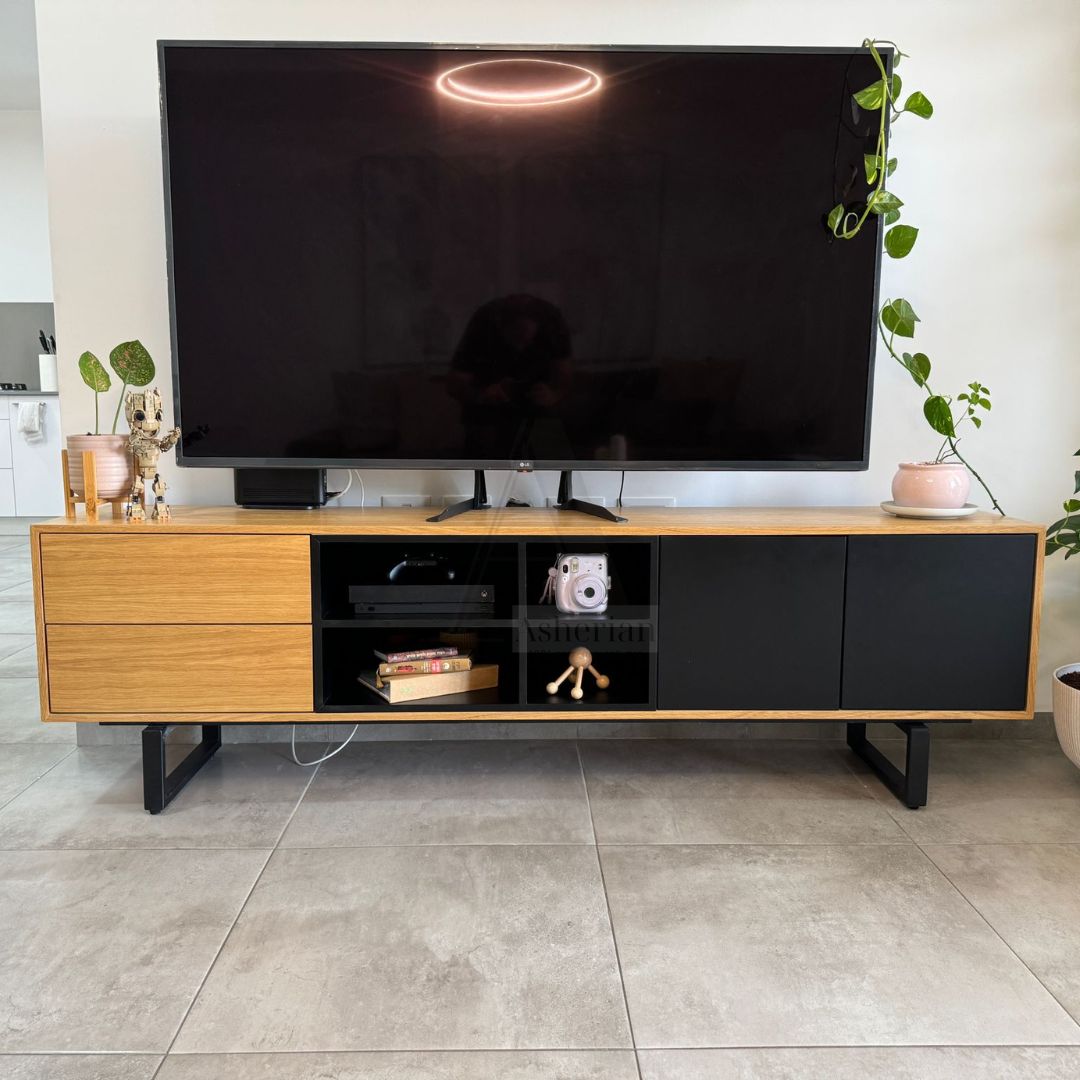 VINA | מזנון מודרני לסלון עם כוורת פתוחה