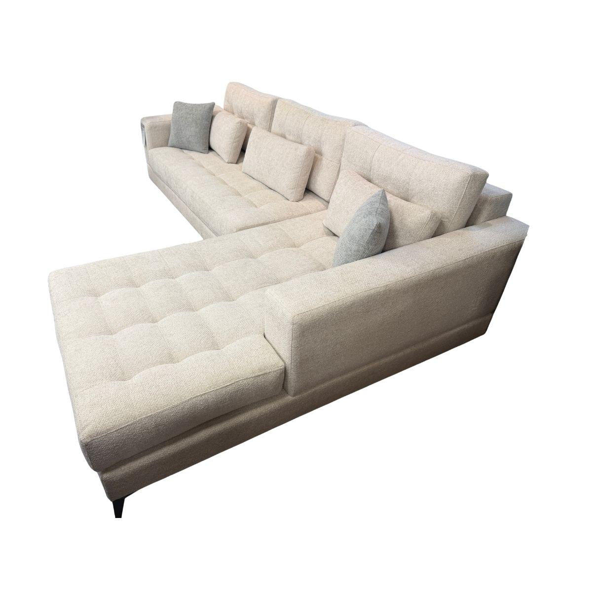 YULI | ספה פינתית נורדית עם שזלונג רחב וריפוד בד