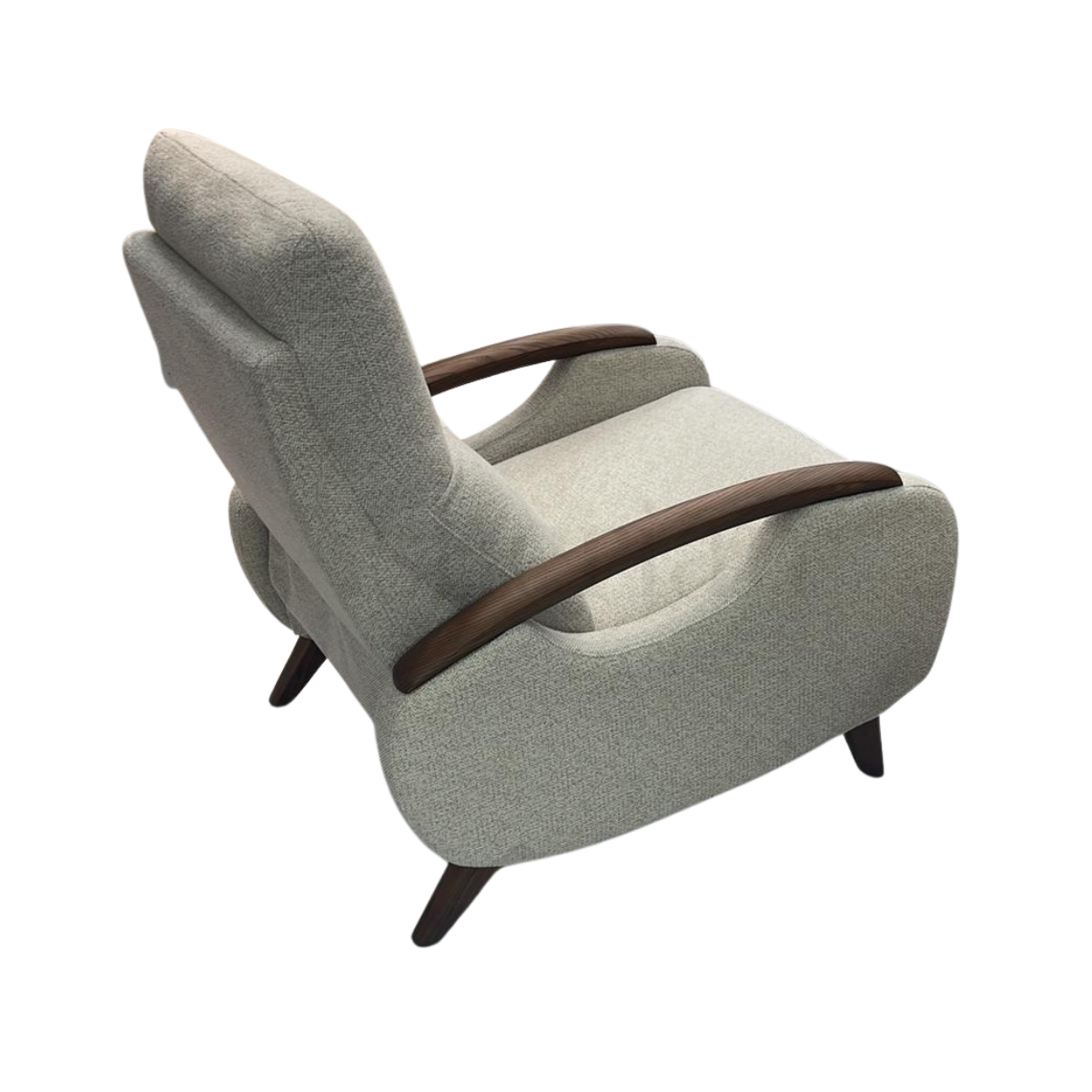 ZERA | כורסת ריקליינר ידנית עם ידיות ורגלי עץ אגוז