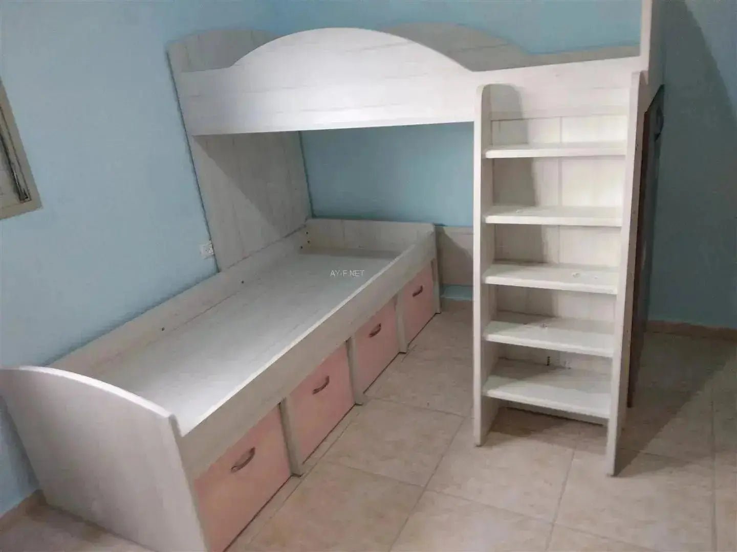 OMRI | מיטת קומותיים פינתית בצורת ר' עם ארון ומגירות אחסון - - אשריאן | ASHERIAN