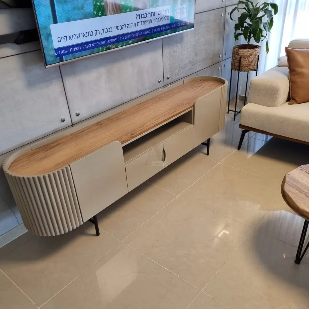 ARBOR | מזנון פסים מעוגל לסלון עם טופ שקוע, רוחב 220 צבע מוקה מט שילוב אלון טבעי