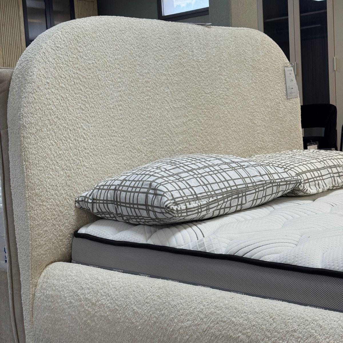 ARCE | מיטה זוגית מודרנית בעיצוב אלגנטי ומדויק