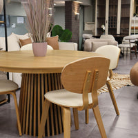 שולחנות אוכל