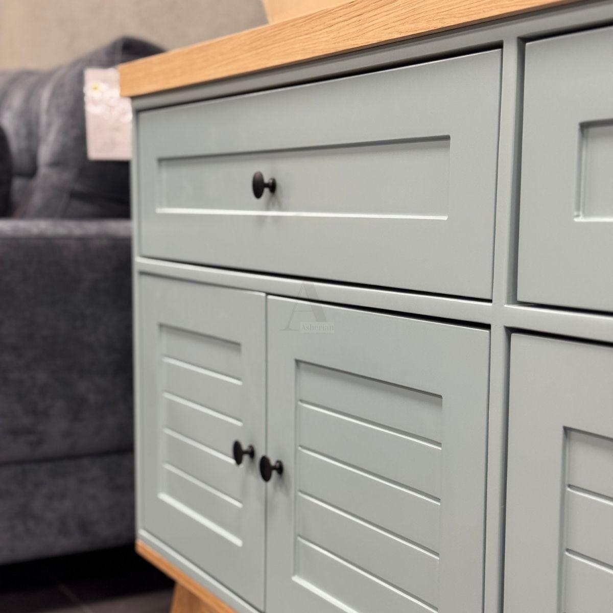 JOLIAN | שידת אחסון כפרית עם דלתות תריס ומגירות - שידה