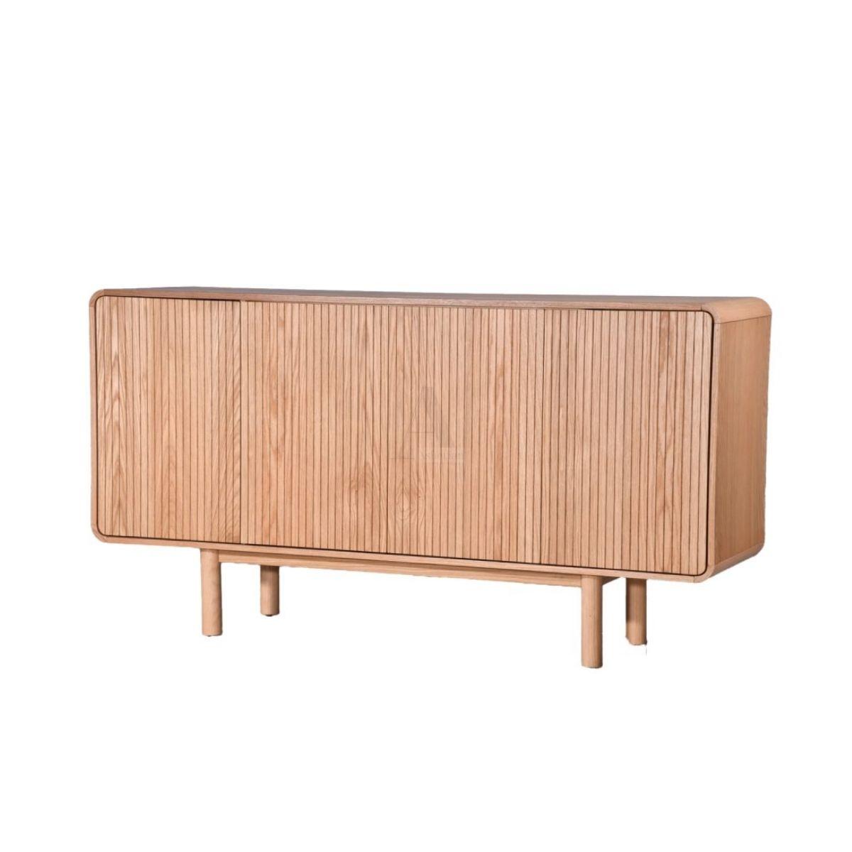 KORA | מזנון טלוויזיה מעוצב עם דלתות תריס ורגלי עץ מלא - אלון / 160 ס״מ