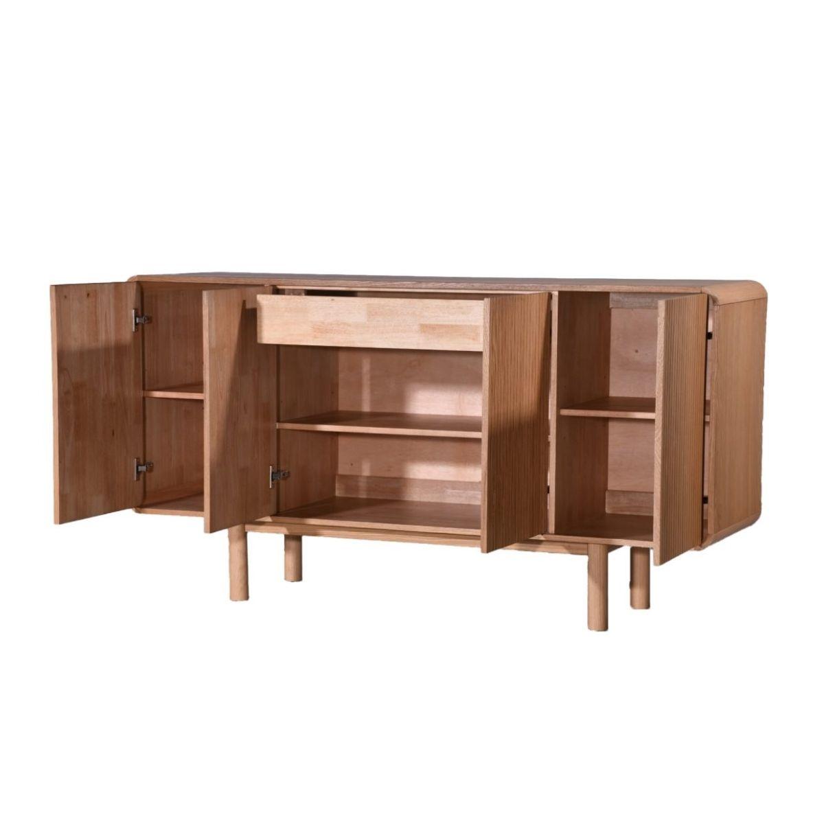 KORA | מזנון טלוויזיה מעוצב עם דלתות תריס ורגלי עץ מלא - אלון / 160 ס״מ