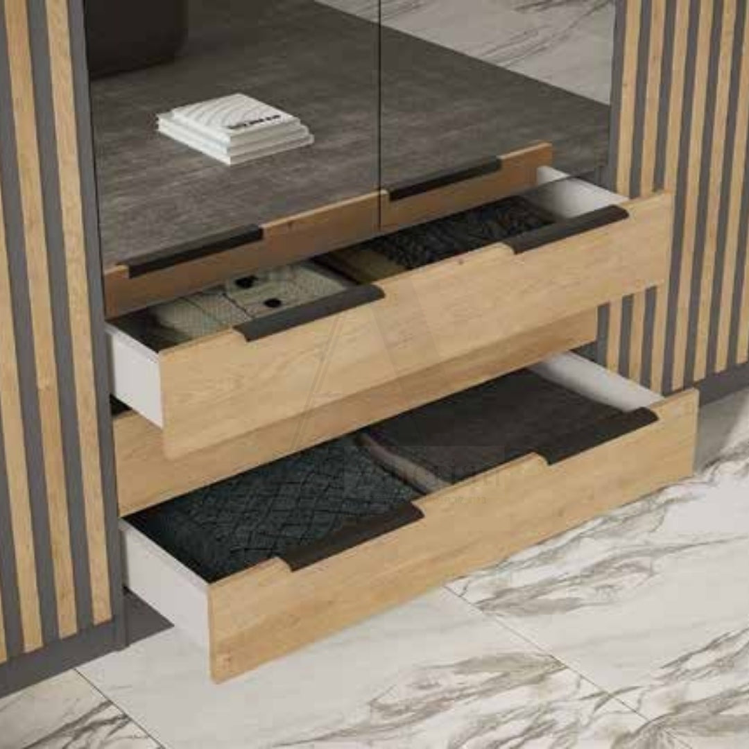 MERLY | ארון בגדים מעוצב עם מראות מגירות -    - אשריאן | ASHERIAN