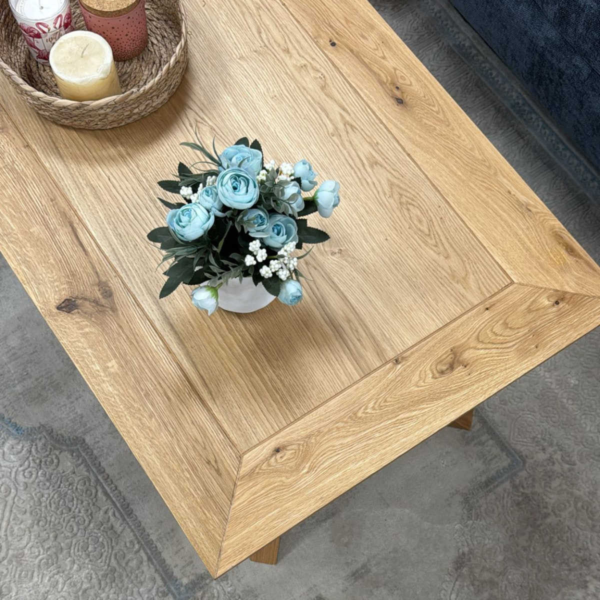 MONACO | שולחן סלון מעץ מלא בעיצוב ייחודי