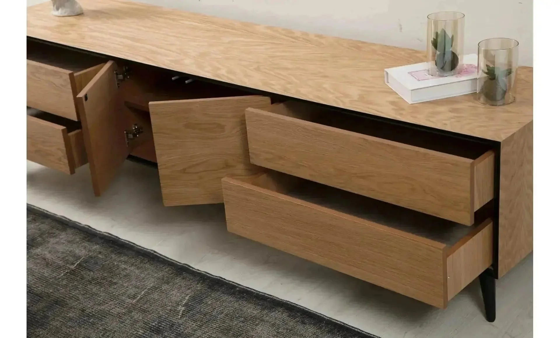 NATURA | מזנון עץ מודרני לסלון עם מסגרת שחורה -    - אשריאן | ASHERIAN