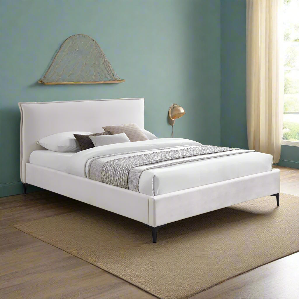 NOGA TWIN | מיטה וחצי מרופדת לילדים מבד - 120/190 ס״מ / קרם