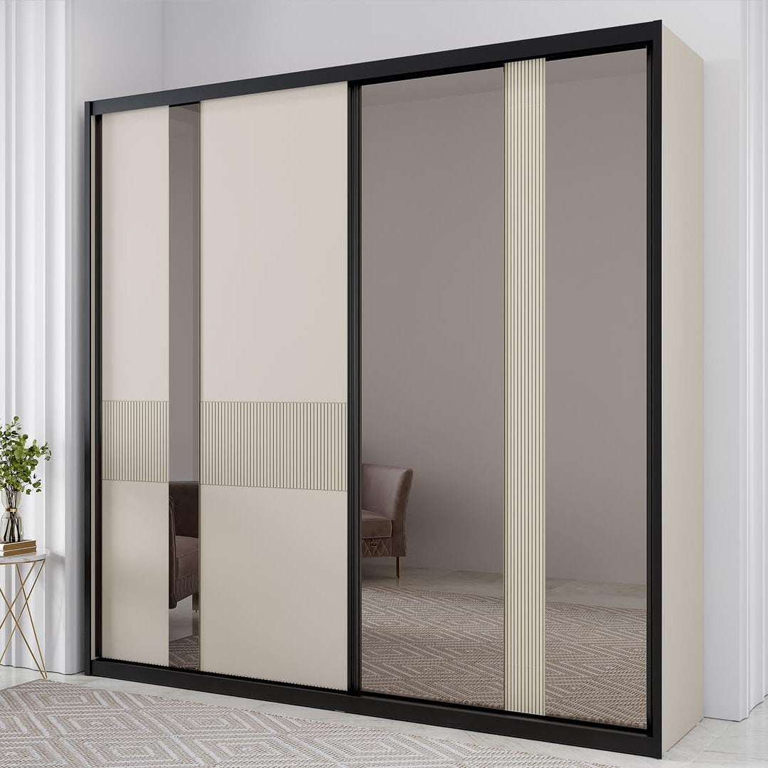 ORION | ארון הזזה בעיצוב אייקוני עם חזית פסים ומראה ברונזה