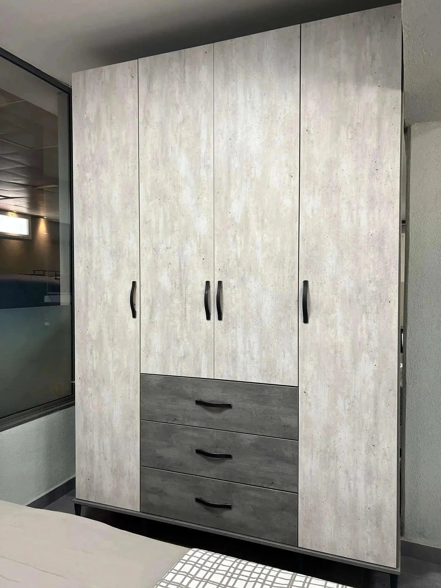 Tavor | ארון פתיחה 4 דלתות 1.60 מ' עם במה ו- 3 מגירות -    - אשריאן | ASHERIAN