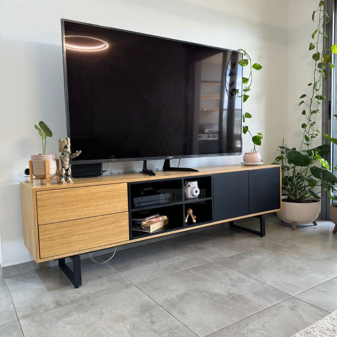 VINA | מזנון מודרני לסלון עם כוורת פתוחה - 240 ס״מ