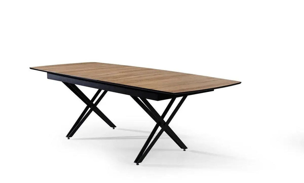 Camila | שולחן אוכל נפתח עם רגלי ברזל ופלטה עם טקסטורות ייחודיות - אשריאן | ASHERIAN